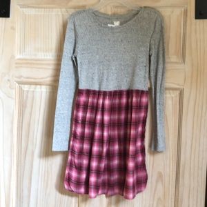 Girls dress. Grey with pink plaid bottom size 10
